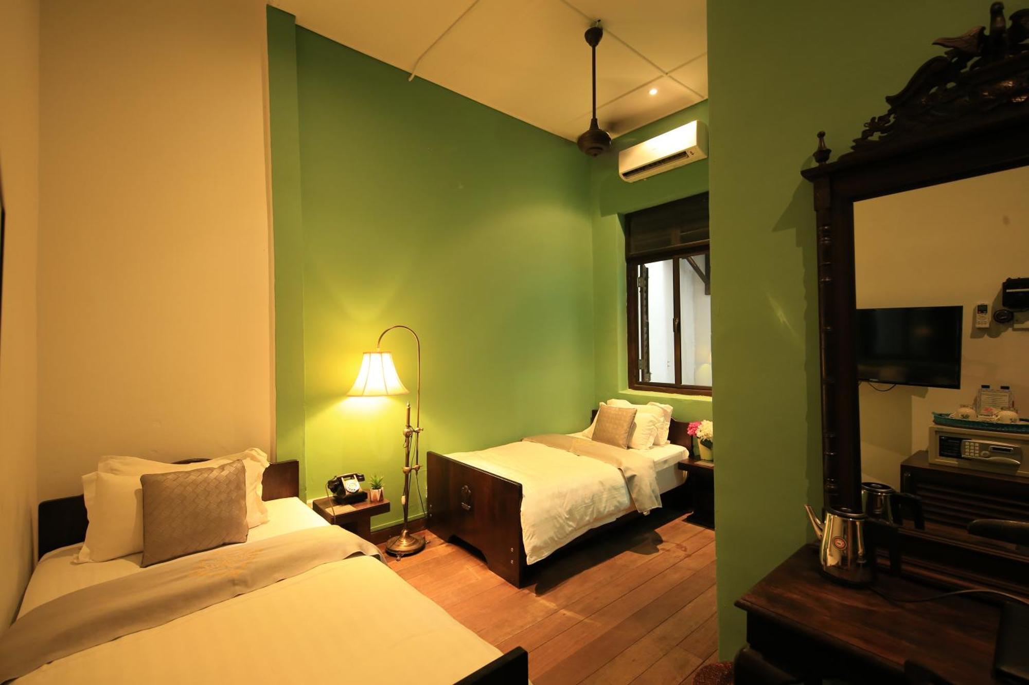 Museum Hotel George Town Exterior photo